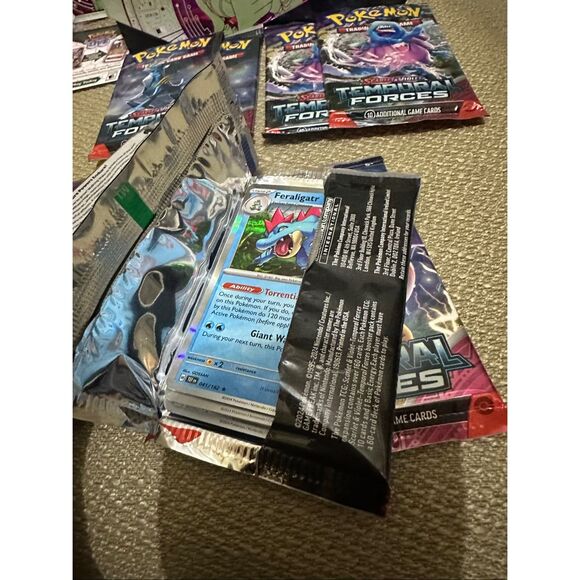 Pokemon Scarlet & Violet Temporal Forces Elite Trainer Box Open Box - Picture 5 of 11